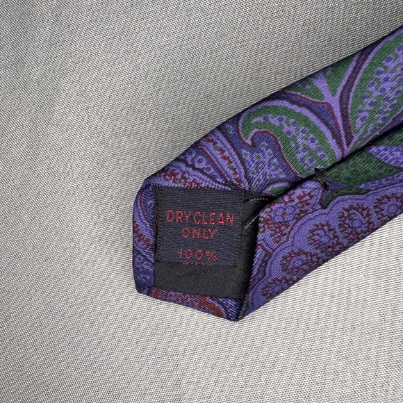 Men’s ETRO Purple Red Green Paisley Designer Classic Regular Silk Tie Italy - Picture 4 of 4